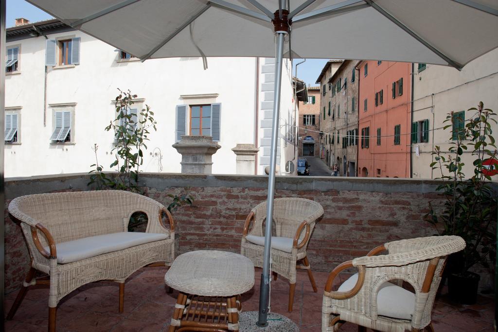 La Terrazza Di Susanna Peccioli Kültér fotó